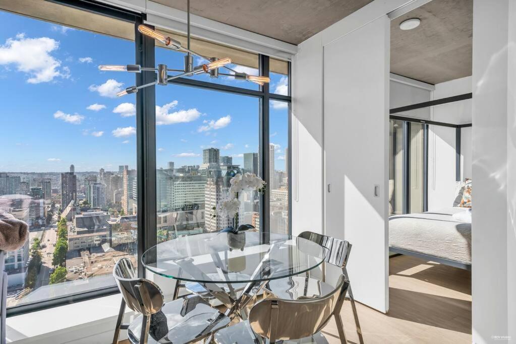 Skyview, 40Th Floor! 2Br Condo In Downtown Vancouver Exterior foto