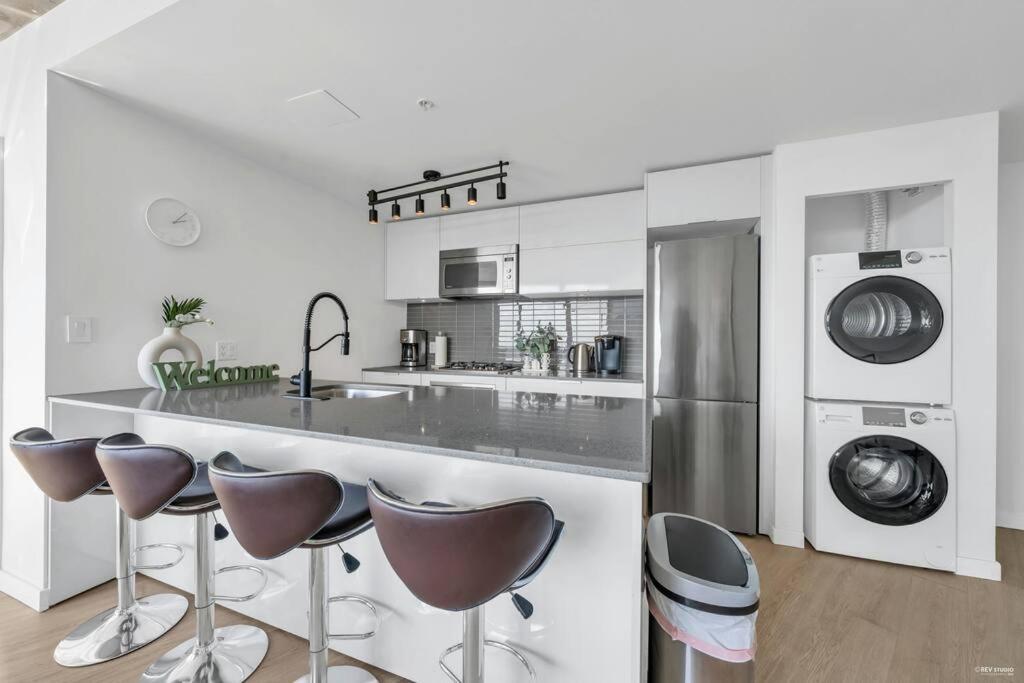 Skyview, 40Th Floor! 2Br Condo In Downtown Vancouver Exterior foto